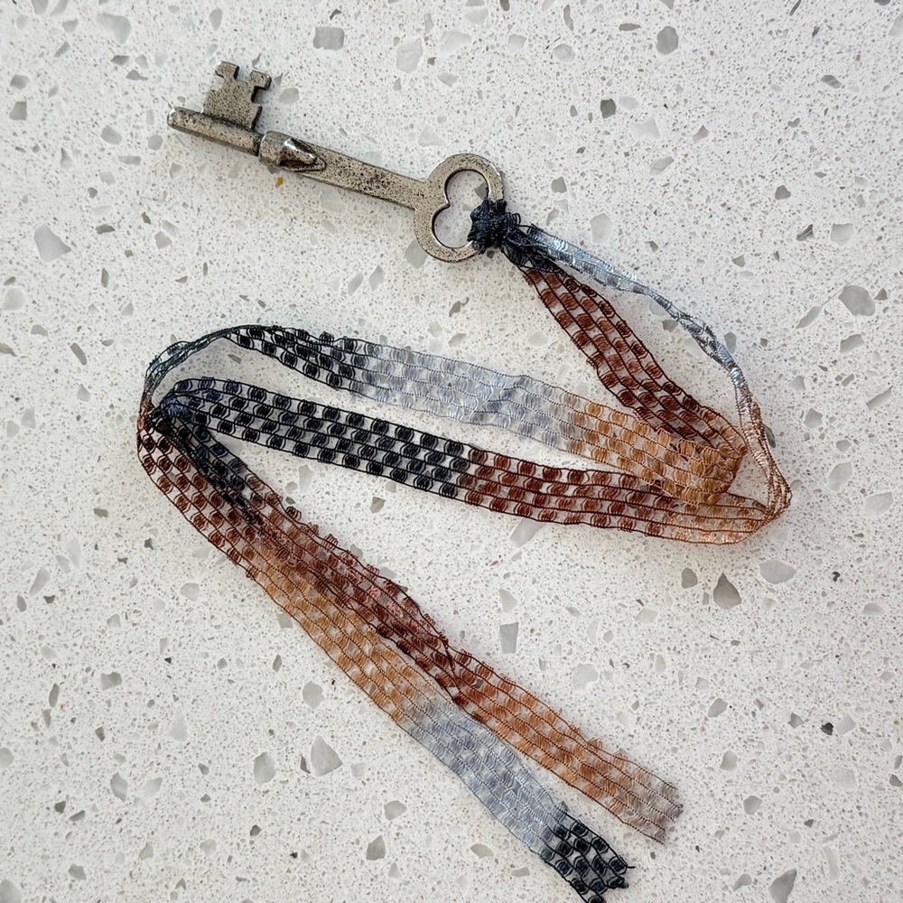 Skeleton Key on Choker Ribbon Necklace